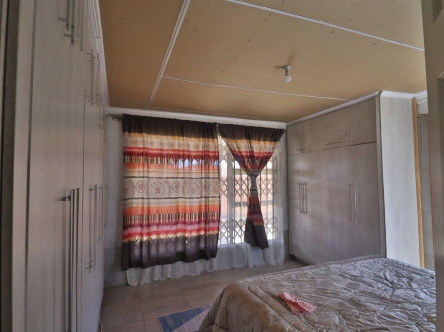 3 Bedroom Property for Sale in Selosesha Free State